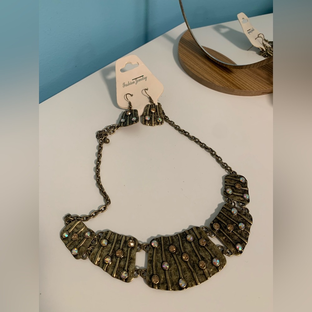 Fashion jewelry necklace & earring set
